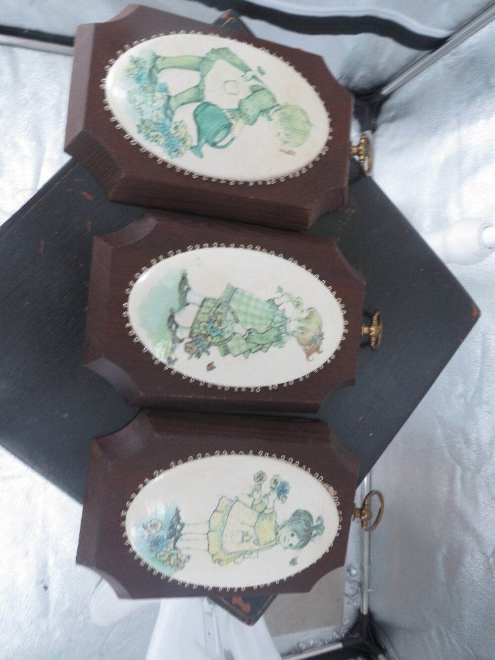 Vintage Wood Wall Plaques Set 3 Sarah Kay Style Cottagecore Children Green 7x4